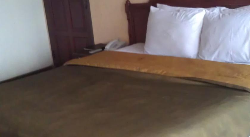 למבאנג Puteri Gunung Hotel מראה חיצוני תמונה