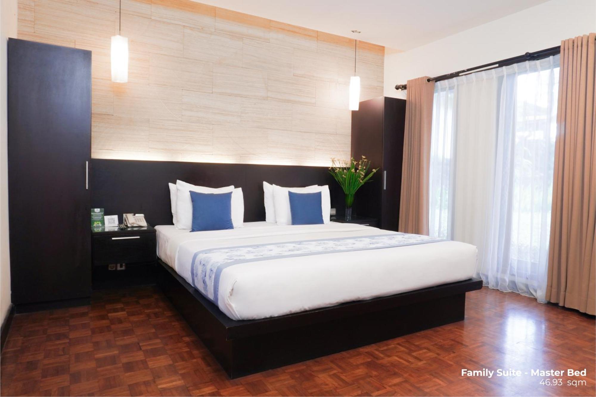 למבאנג Puteri Gunung Hotel מראה חיצוני תמונה