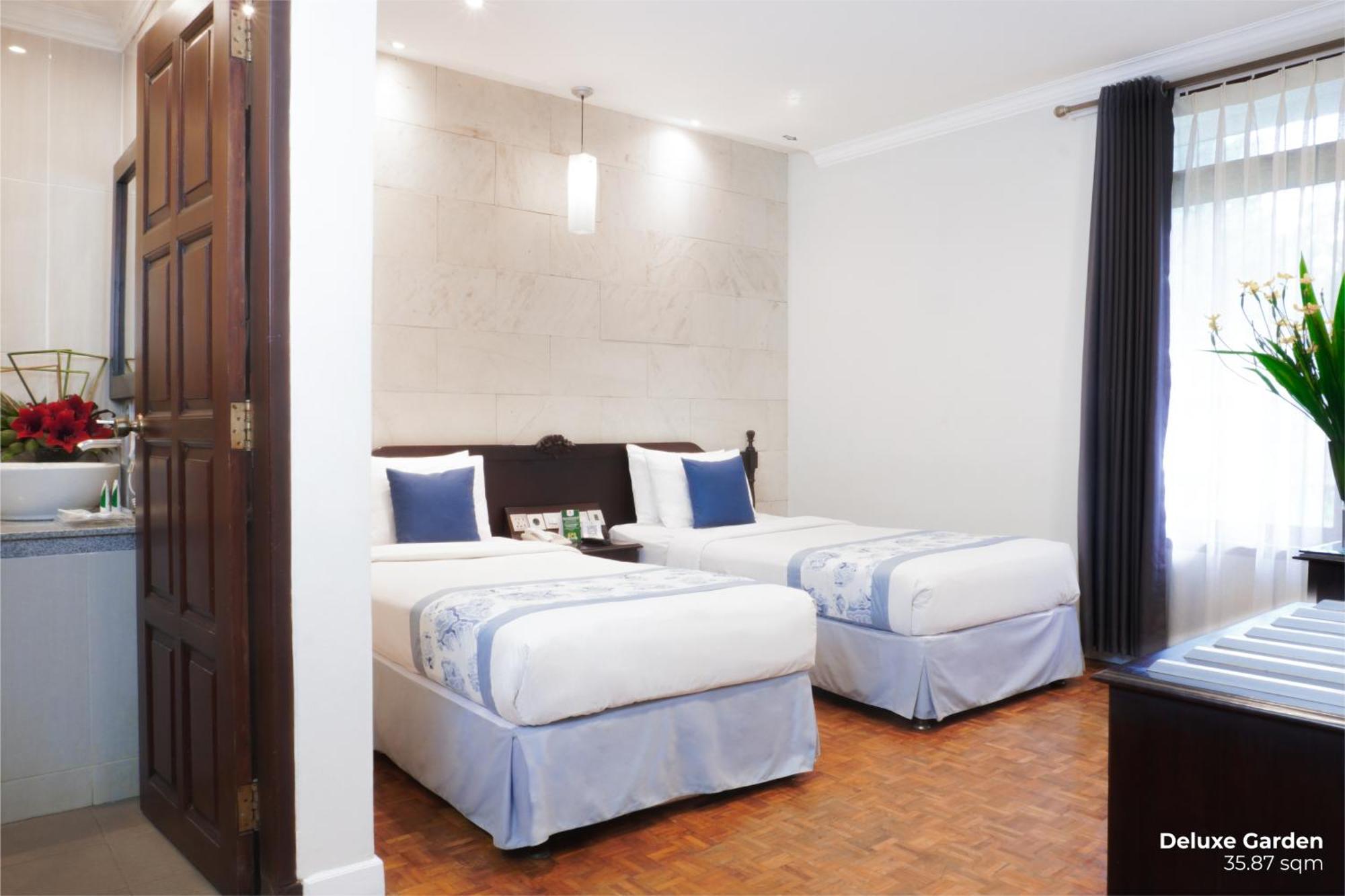 למבאנג Puteri Gunung Hotel מראה חיצוני תמונה
