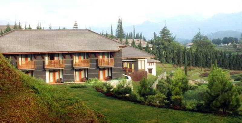 למבאנג Puteri Gunung Hotel מראה חיצוני תמונה