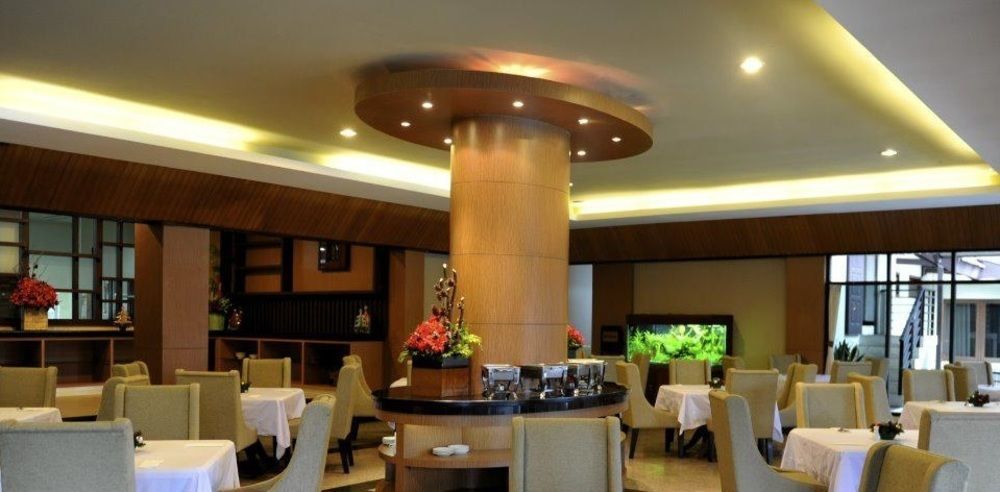 למבאנג Puteri Gunung Hotel מראה חיצוני תמונה