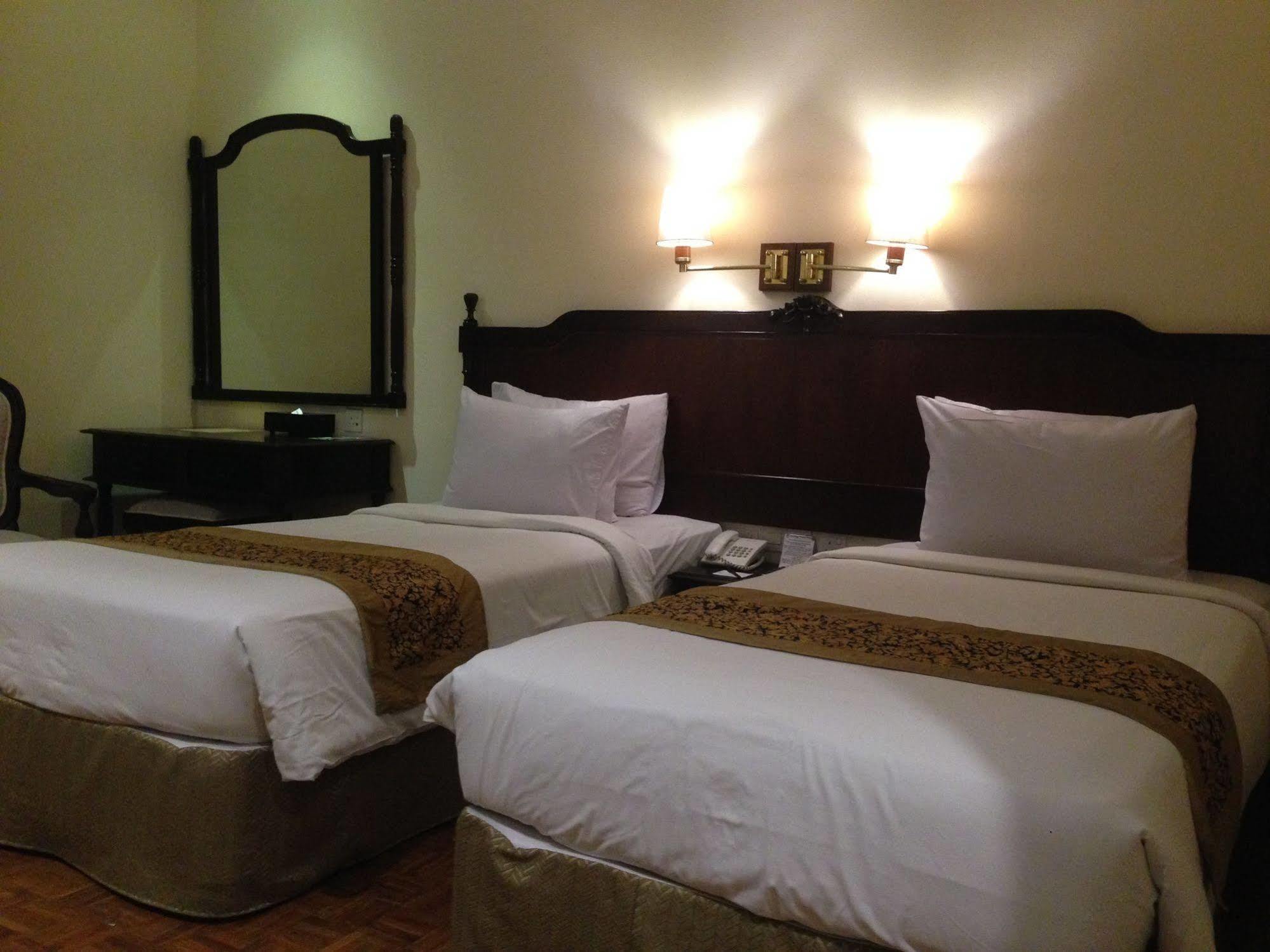 למבאנג Puteri Gunung Hotel מראה חיצוני תמונה
