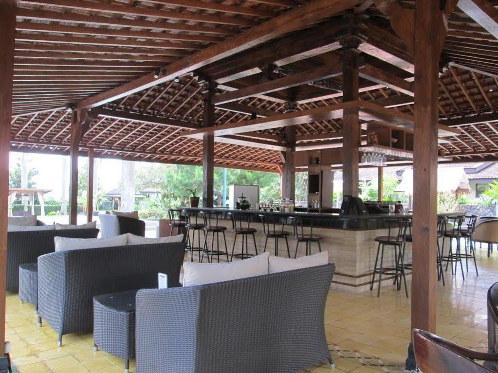 למבאנג Puteri Gunung Hotel מראה חיצוני תמונה